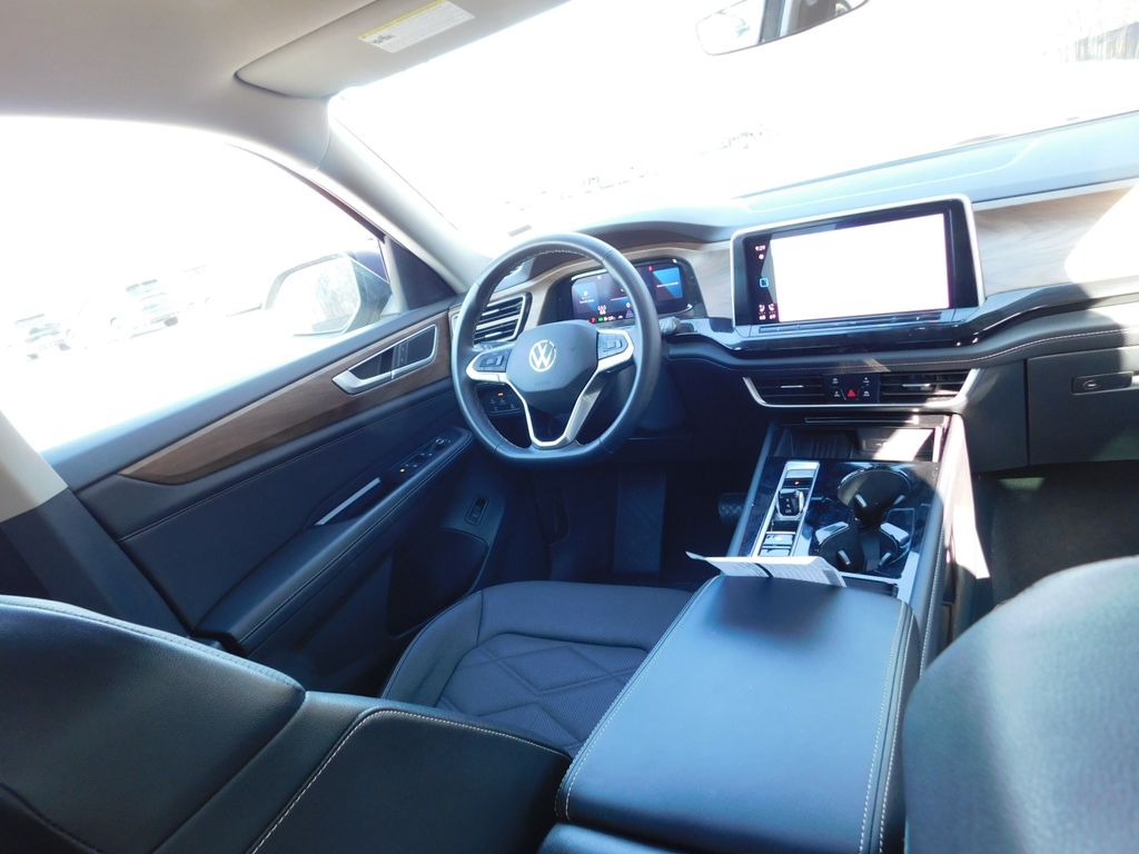 Thumbnail: 2025 Volkswagen Atlas - 6