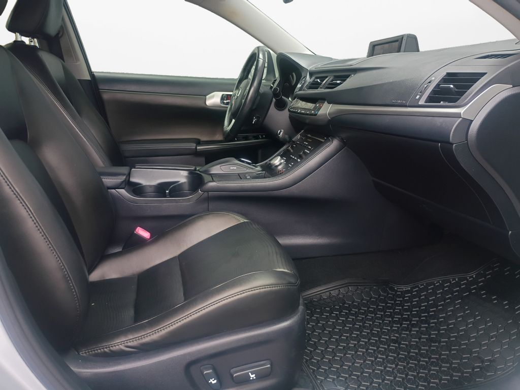 Used Car 2013 Lexus Ct  200h For Sale Under $10,000 In Austin, Texas