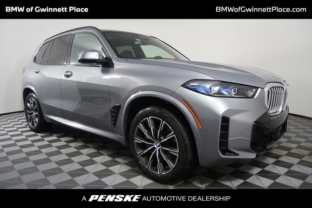 2025 BMW X5 sDrive40i Hero Image