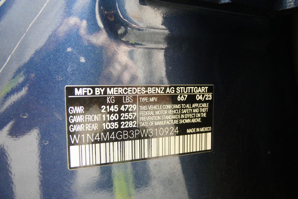 Thumbnail: 2023 Mercedes-Benz GLB - 30