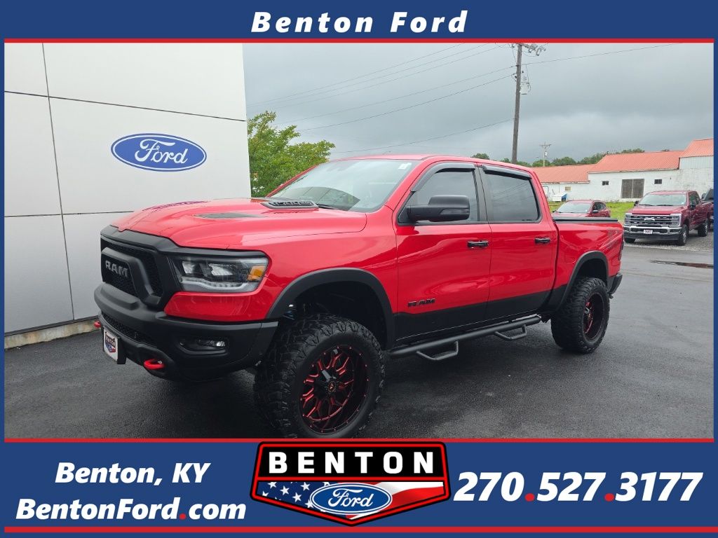 Flame Red Clearcoat 2023 RAM 1500 Pickup Truck Four-Wheel Drive 8-Speed Automatic