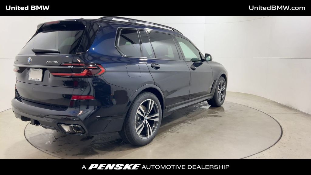 2026 BMW X7 xDrive40i 8