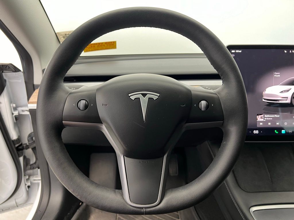 Thumbnail: 2023 Tesla Model 3 - 18