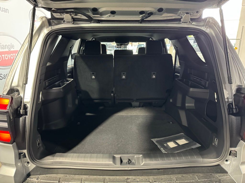 Thumbnail: 2026 Toyota 4Runner - 23