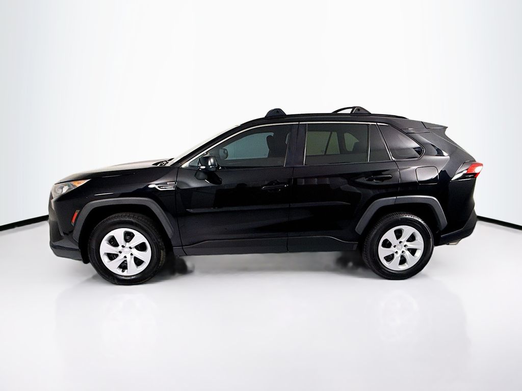 Thumbnail: 2021 Toyota RAV4 - 8