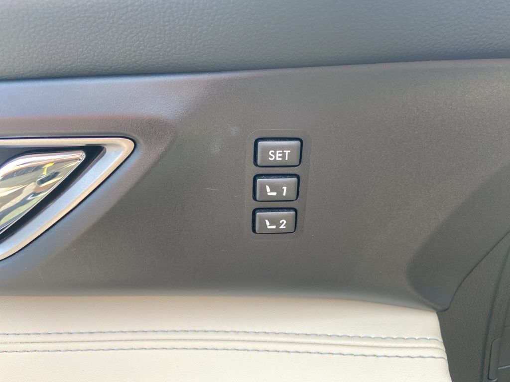 Thumbnail: 2019 Subaru Ascent - 19