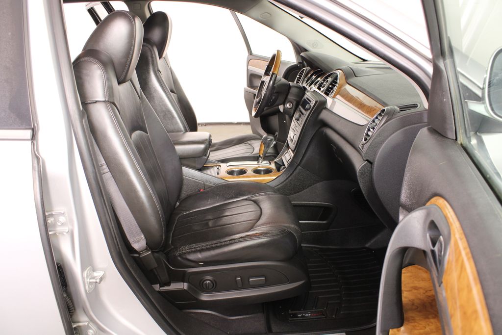 Used 2011 Buick Enclave for sale in 