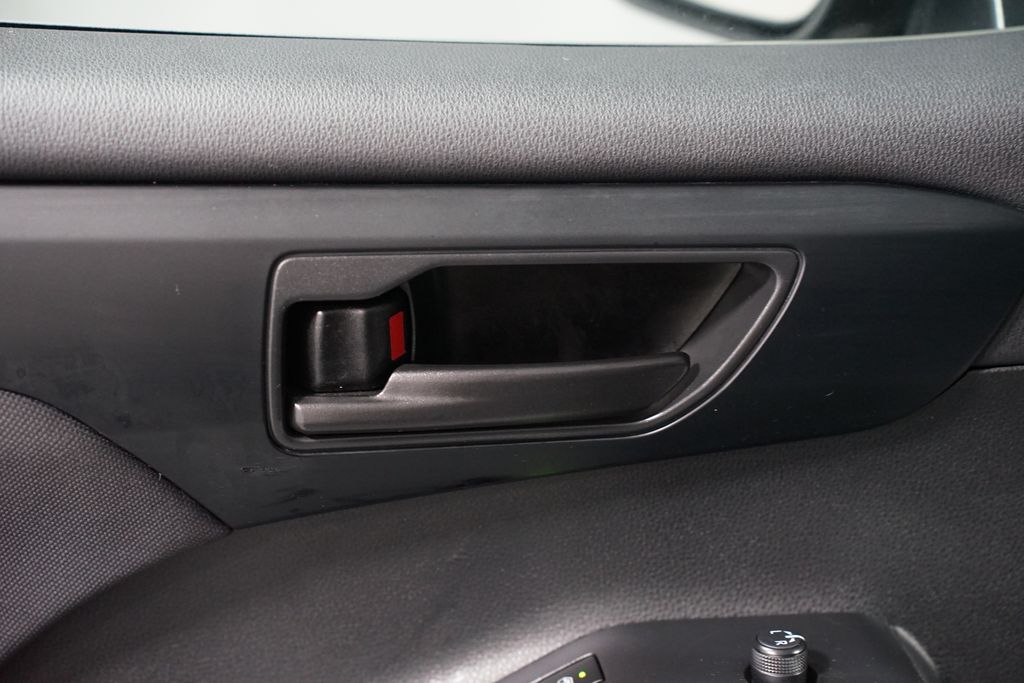 Thumbnail: 2024 Toyota Highlander - 32