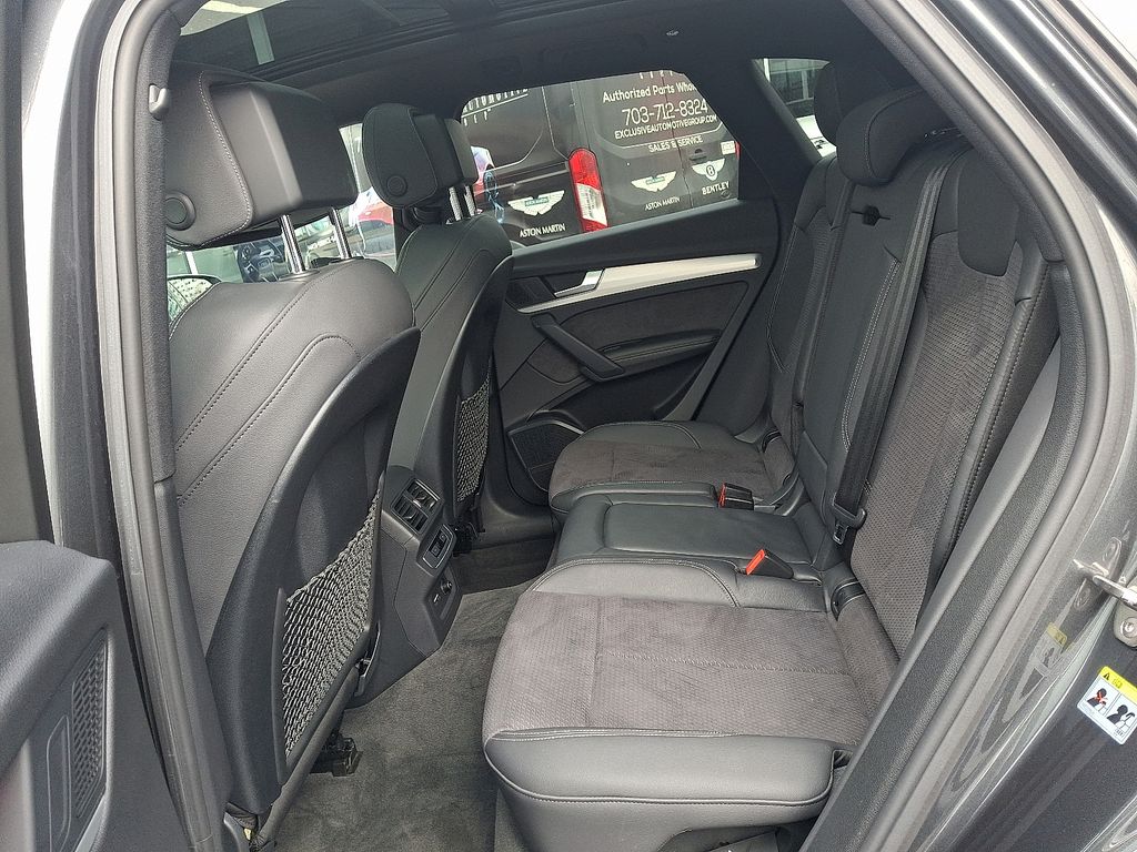 Thumbnail: 2021 Audi Q5 - 10