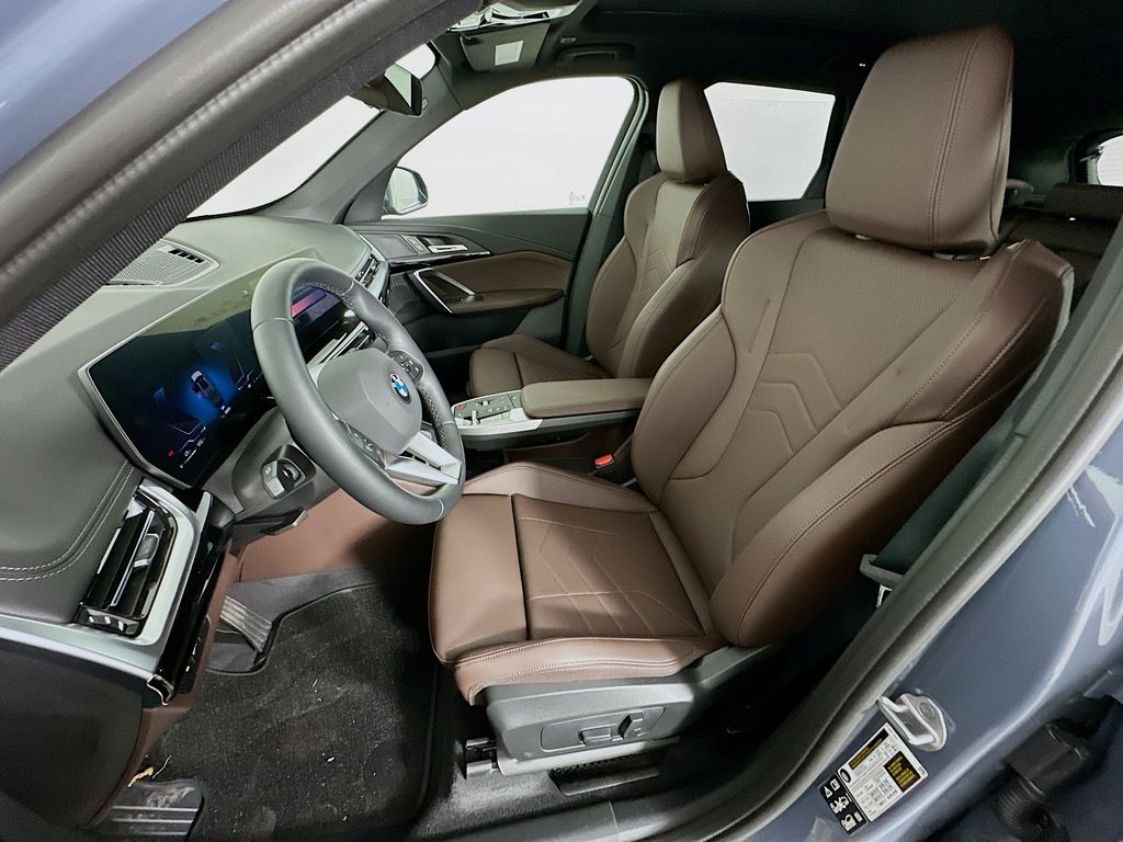 Thumbnail: 2025 BMW X1 - 16
