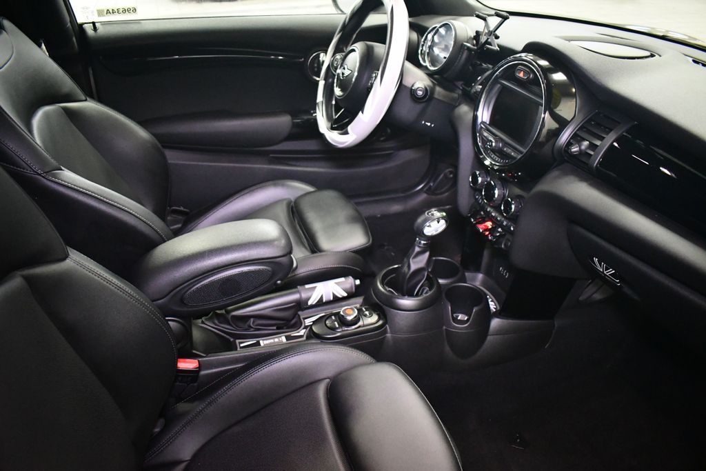 Thumbnail: 2017 MINI Cooper - 27