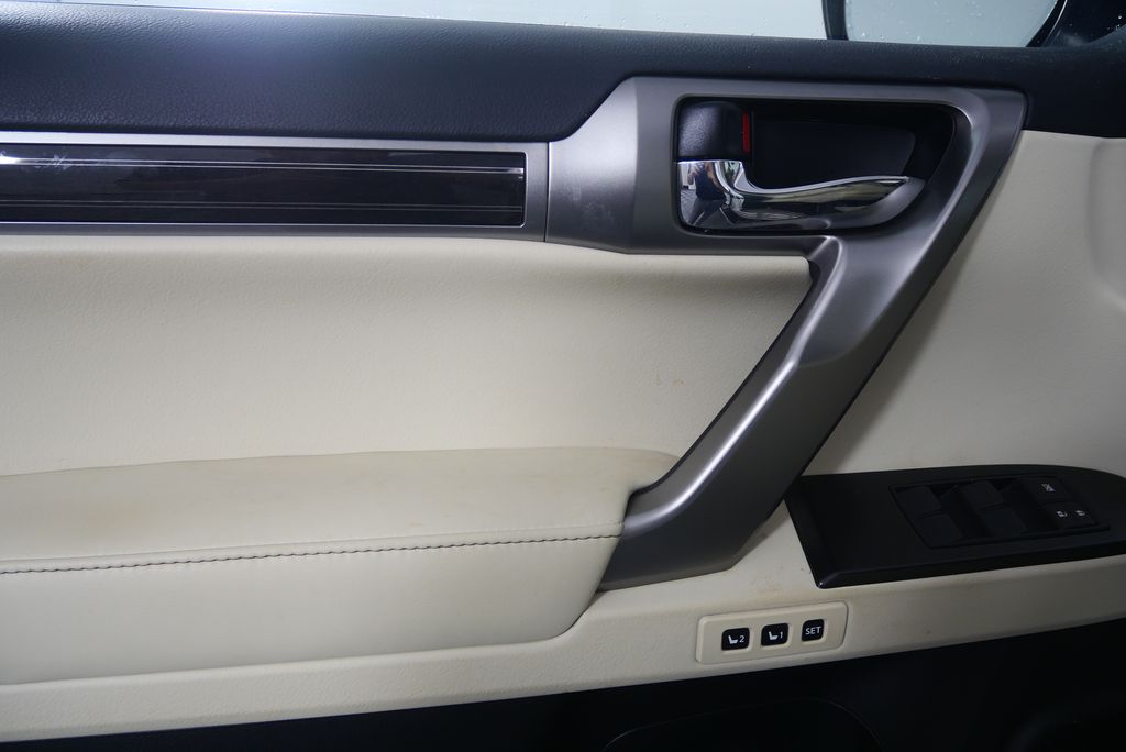2023 Lexus GX 460 9