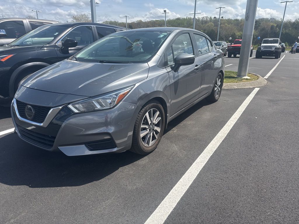 2020 Nissan Versa SV FWD