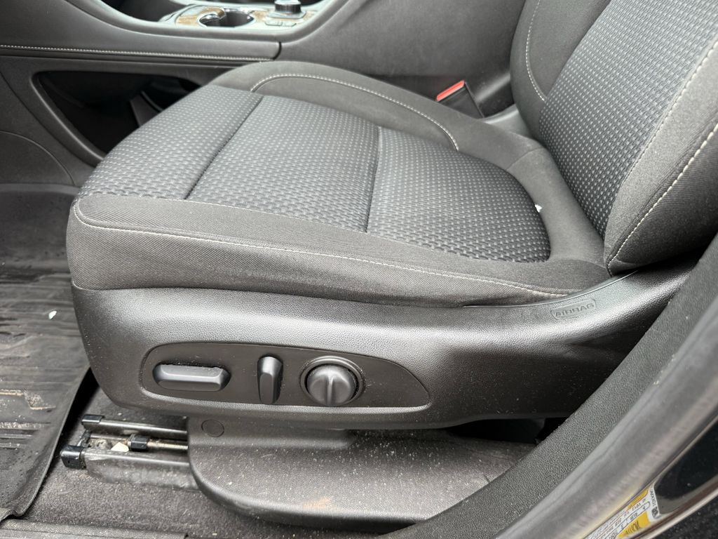 2021 GMC Acadia SLE Black at AutoSavvy Houston Southwest