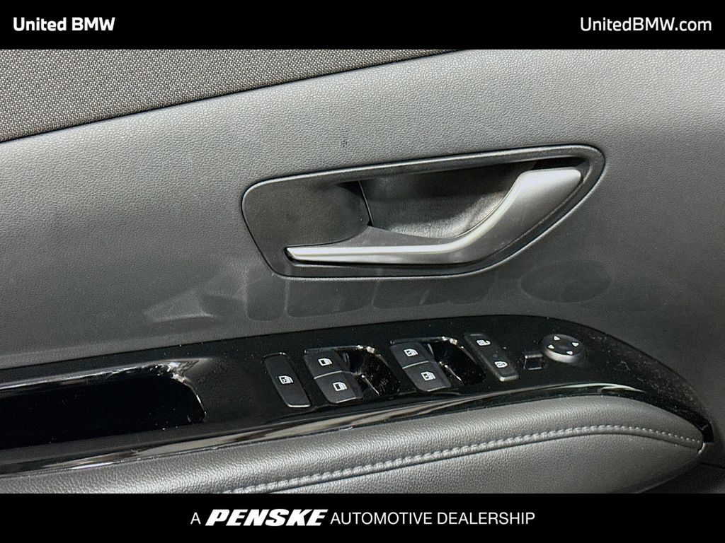 Thumbnail: 2022 Hyundai Tucson - 3