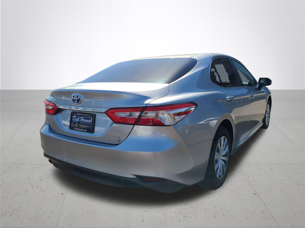 2018 Toyota Camry Hybrid LE