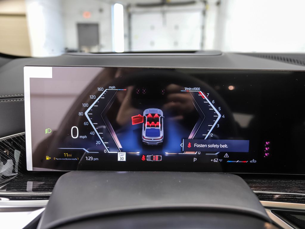 Thumbnail: 2026 BMW X6 - 14