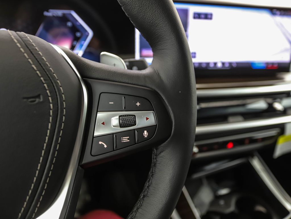 Thumbnail: 2026 BMW X5 - 13