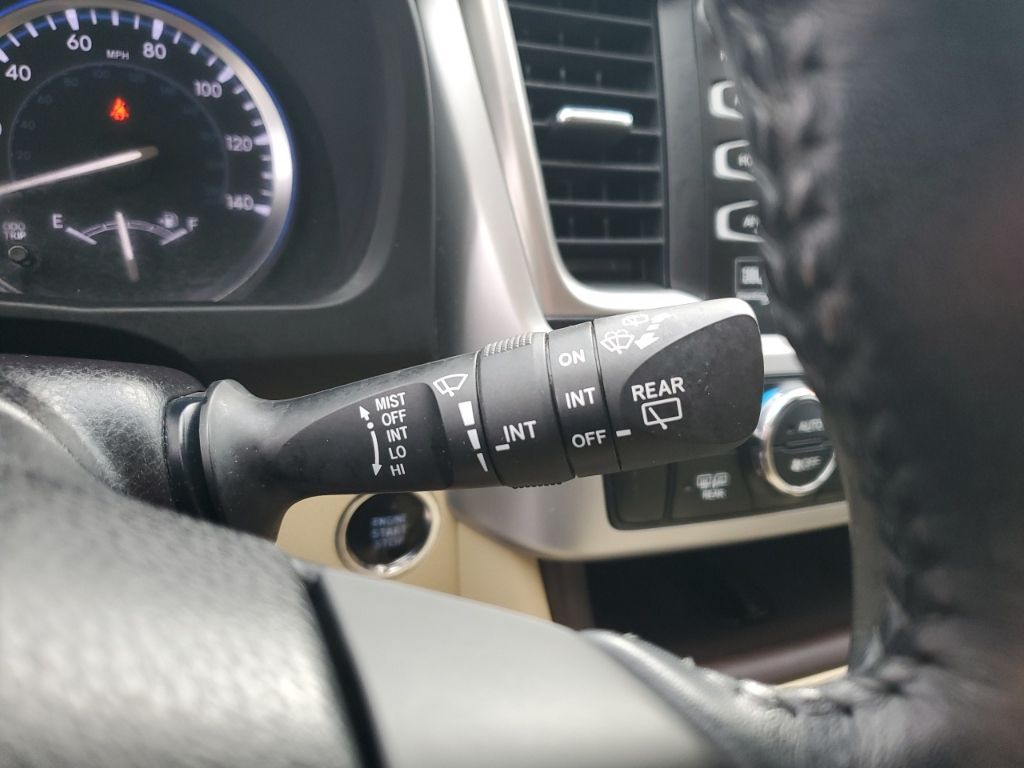 Used Car 2017 Toyota Highlander  Limited For Sale Under $25,000 In Austin, Texas