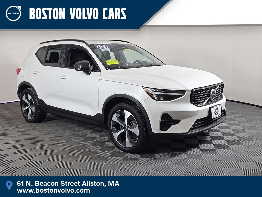 2024 Volvo XC40