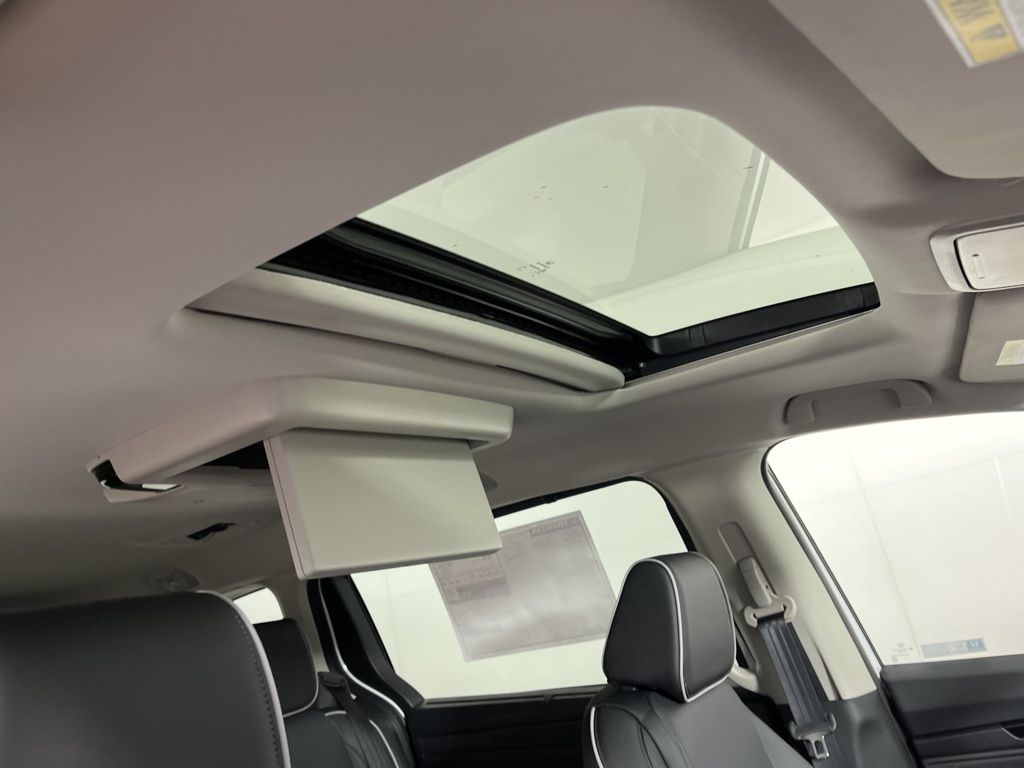 Thumbnail: 2026 Honda Odyssey - 12