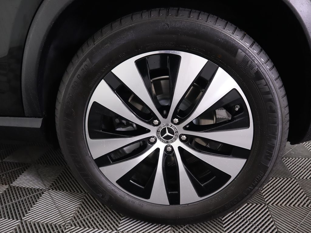 Thumbnail: 2025 Mercedes-Benz GLE - 32