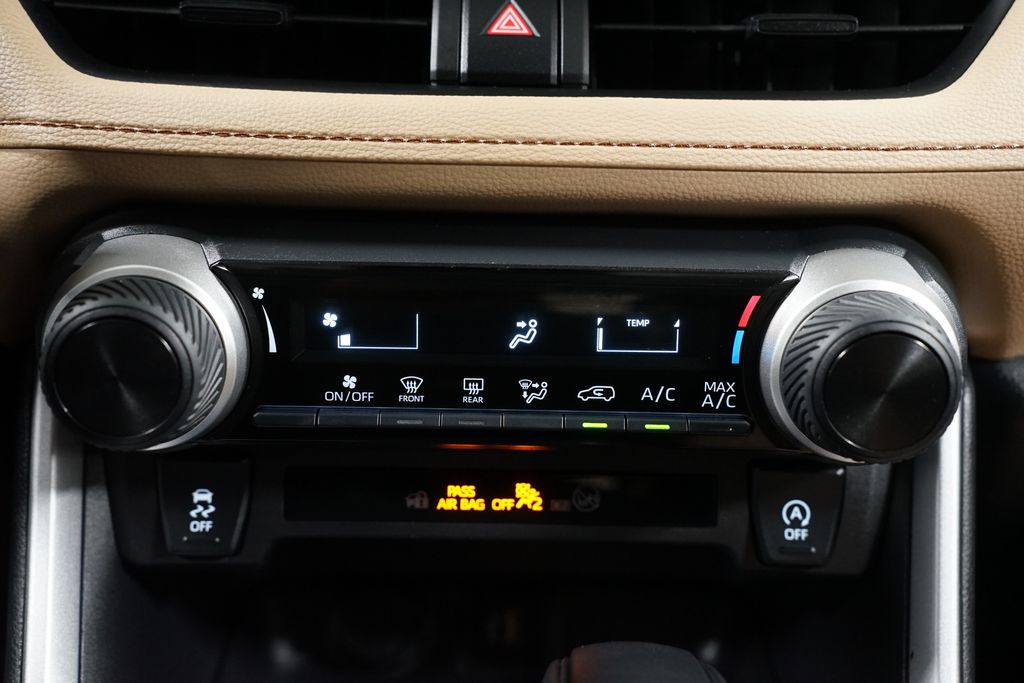 Thumbnail: 2025 Toyota RAV4 - 20