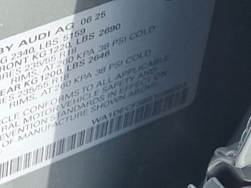 Thumbnail: 2025 Audi Q3 - 19