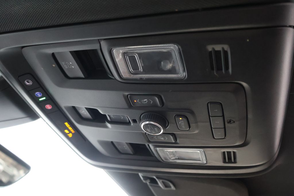 Thumbnail: 2022 Chevrolet Tahoe - 31