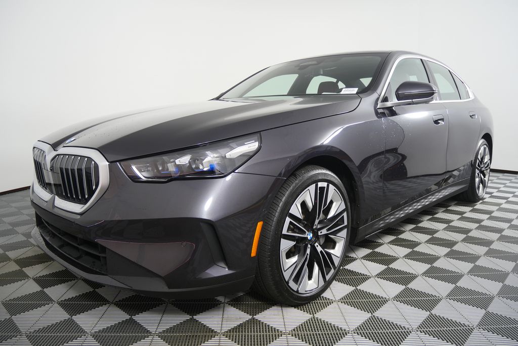 Thumbnail: 2025 BMW 5 Series - 7