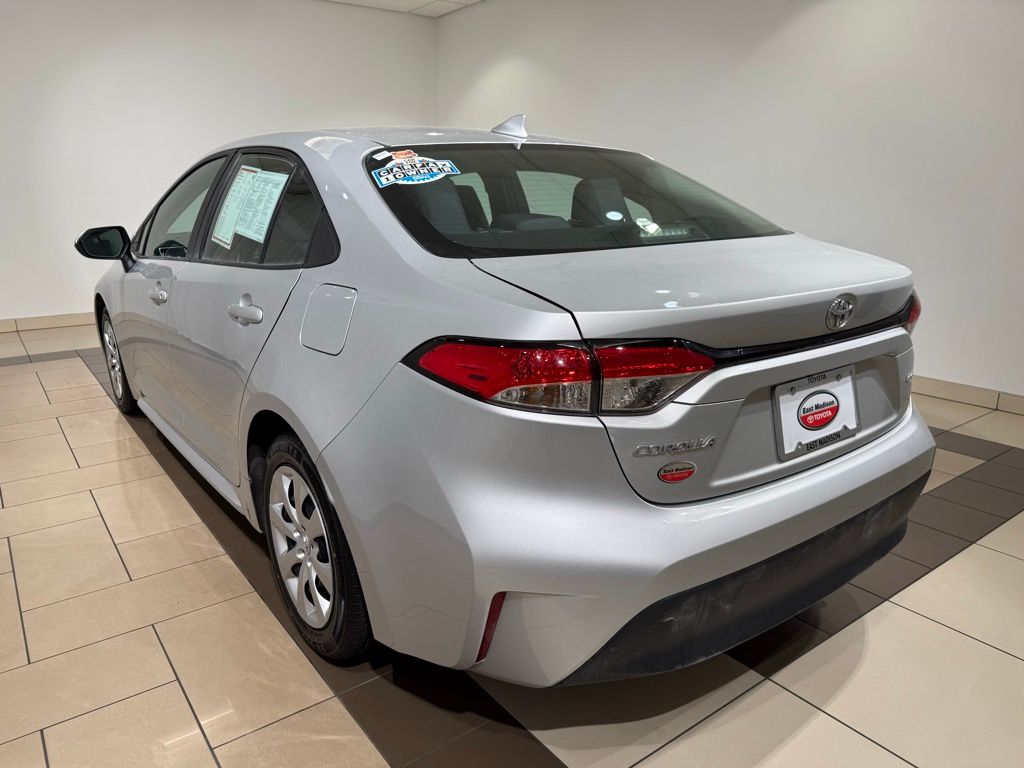 Thumbnail: 2023 Toyota Corolla - 3