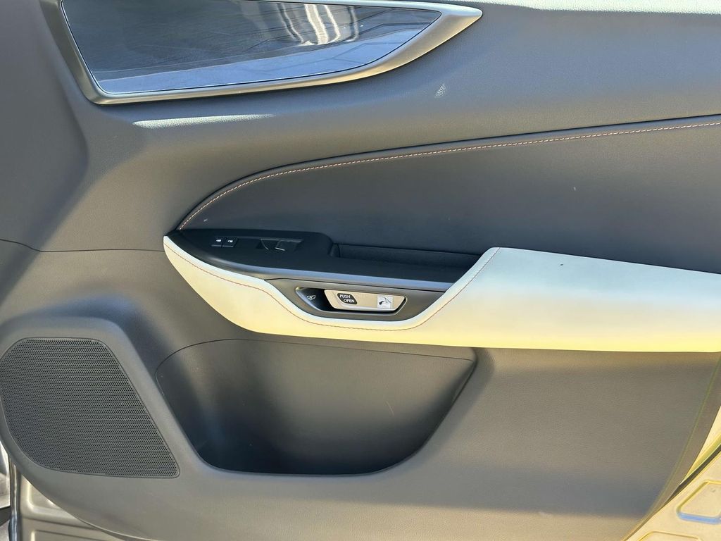 2023 Lexus NX 350 Premium 18