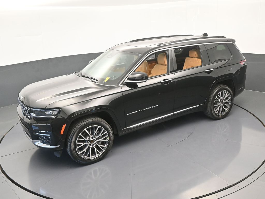 New 2025 Diamond Black Crystal Pearlcoat Jeep Summit image 47