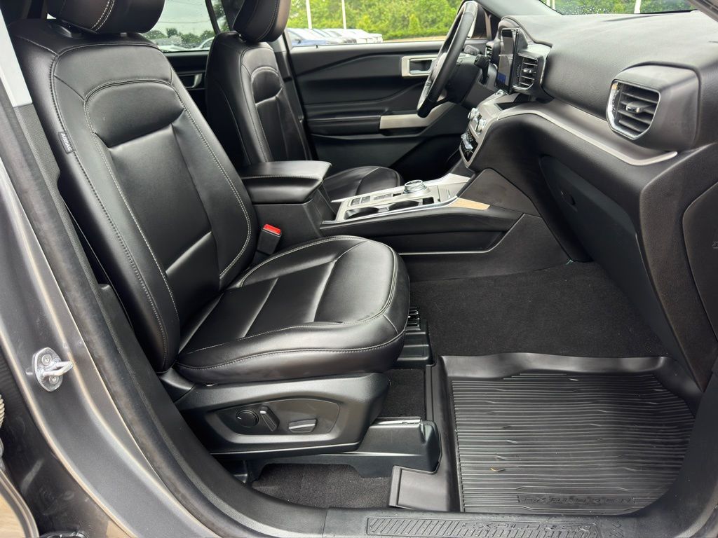 2023 Ford Explorer XLT Gray at AutoSavvy Houston Southwest