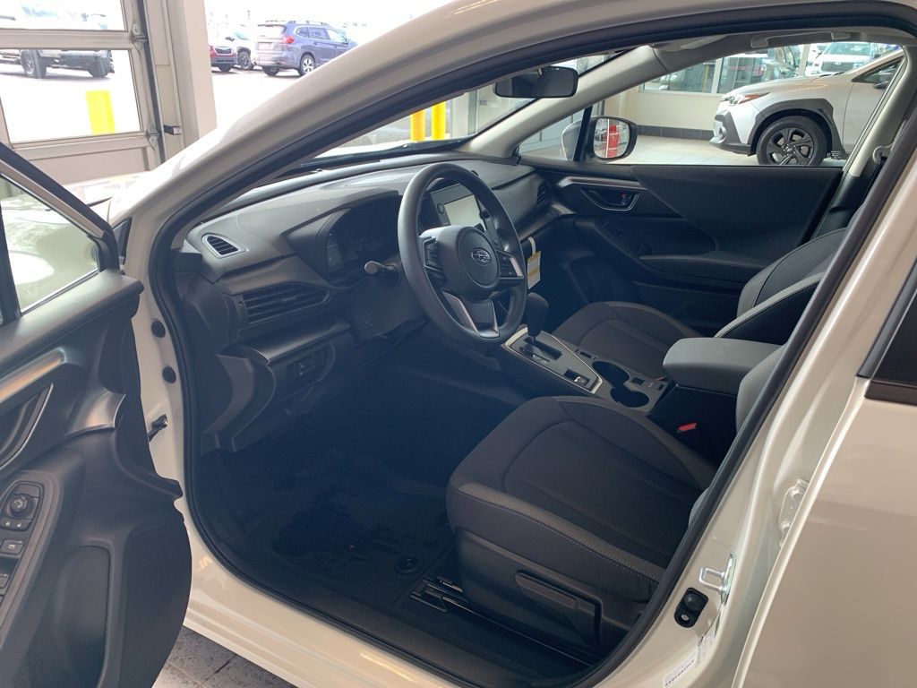 New 2025 White Subaru Base image 3