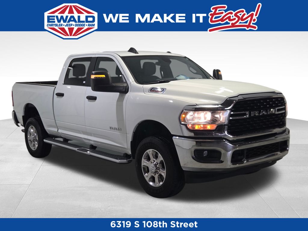 2024 RAM 2500 Blanco (Bright White Clearcoat) Camioneta Todo terreno 8 velocidades Automática