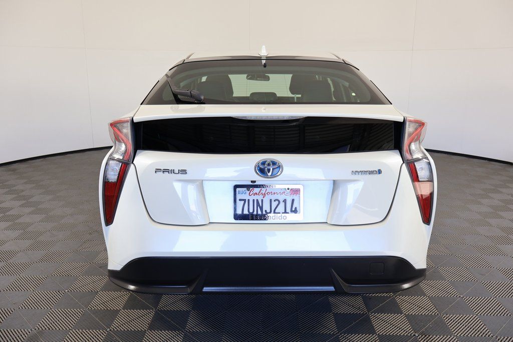 Thumbnail: 2016 Toyota Prius - 5
