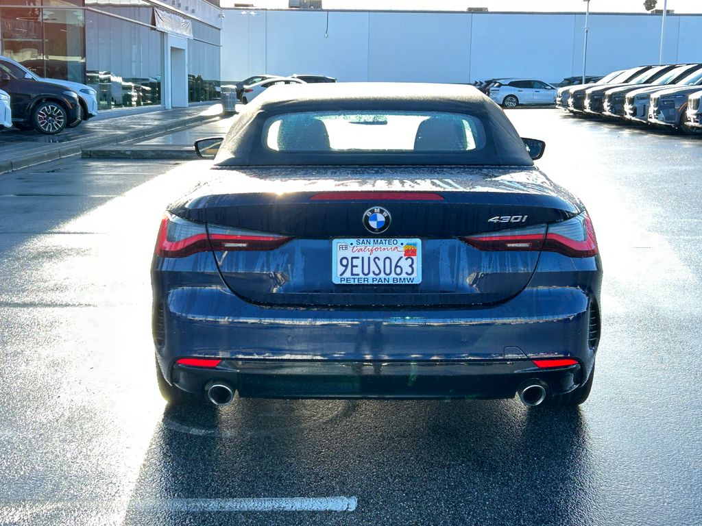 Thumbnail: 2023 BMW 4 Series - 4