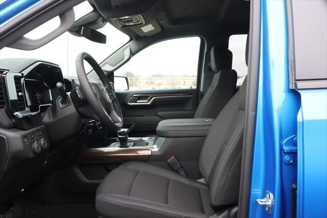 Thumbnail: 2026 Chevrolet Silverado 1500 - 15