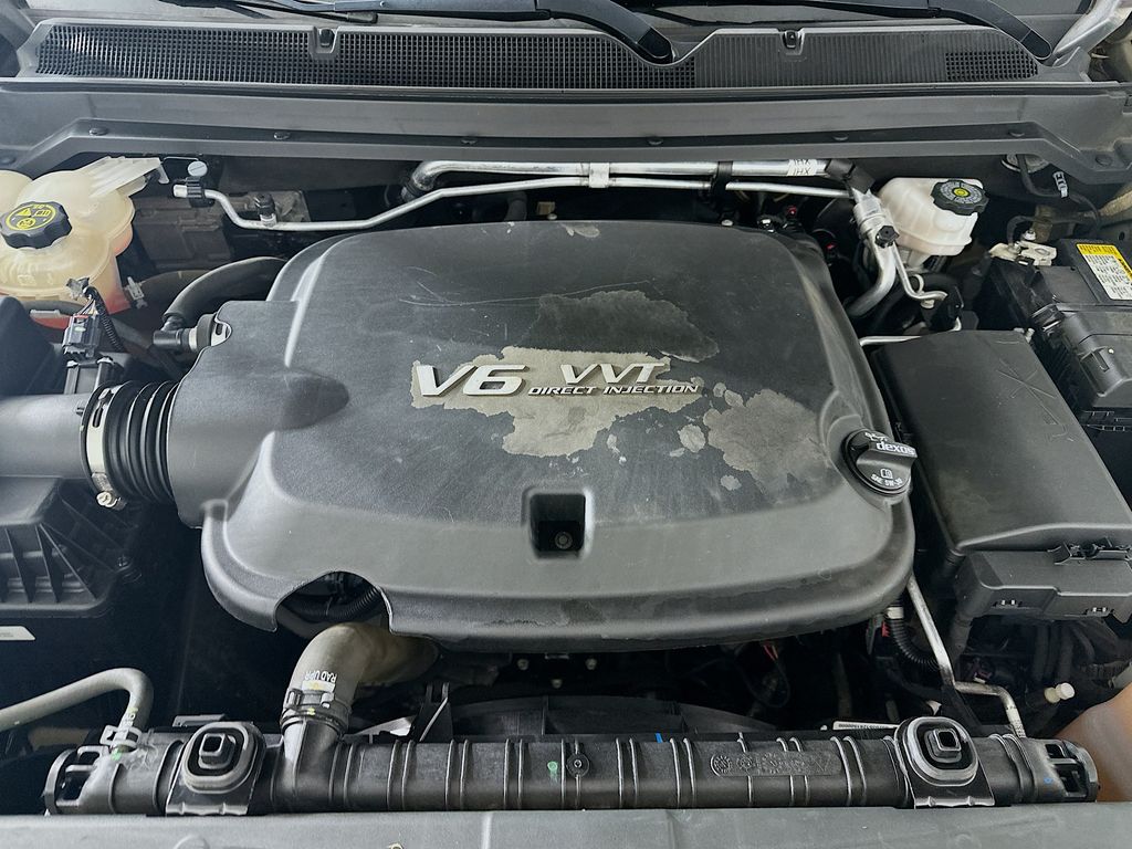 Used 2021 Beige GMC AT4 w/Cloth image 32