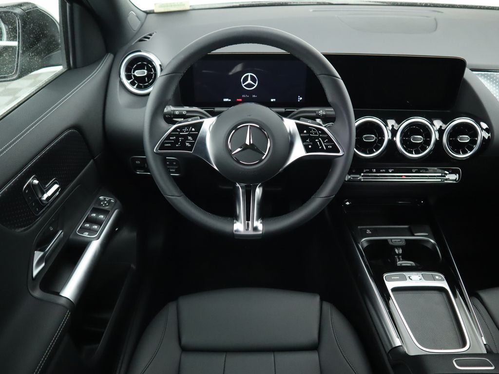 Thumbnail: 2025 Mercedes-Benz GLA - 10