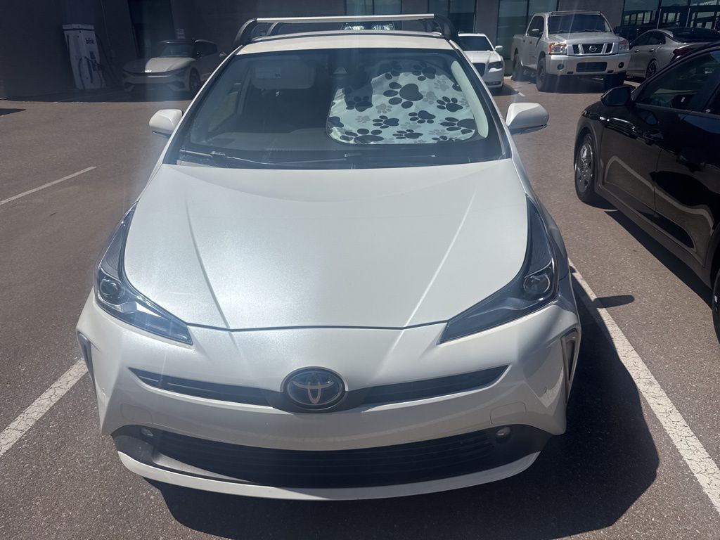 2020 Toyota Prius LE AWD-e photo 3
