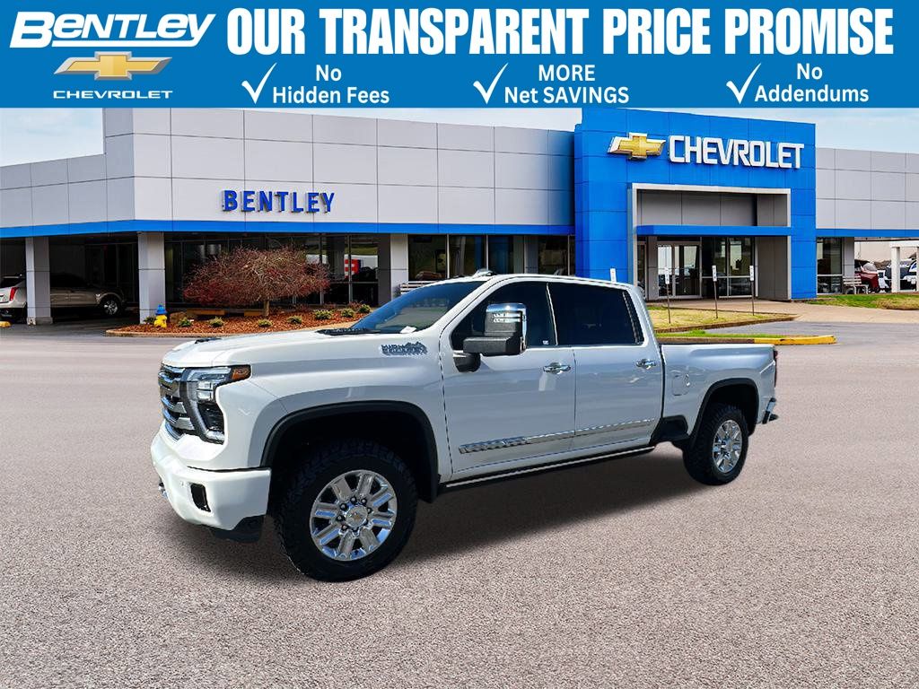 White (Iridescent Pearl Tricoat) 2024 Chevrolet Silverado 2500HD High Country Crew Cab 4WD Pickup Truck Four-Wheel Drive Automatic