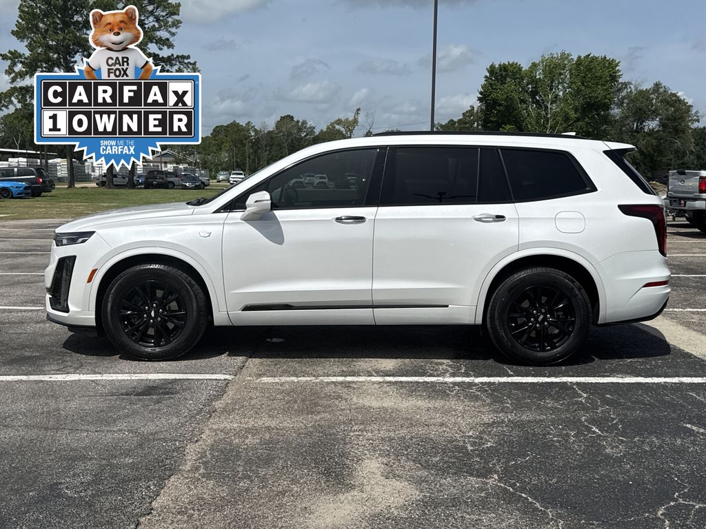 2024 Cadillac XT6 Luxury White at River Oaks CDJR