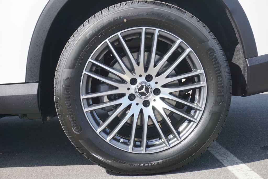 Thumbnail: 2026 Mercedes-Benz GLC - 20