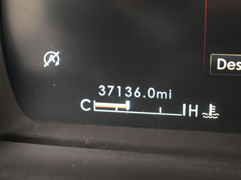 Used 2022 Pristine White Metallic Tri-Coat Lincoln Reserve image 36