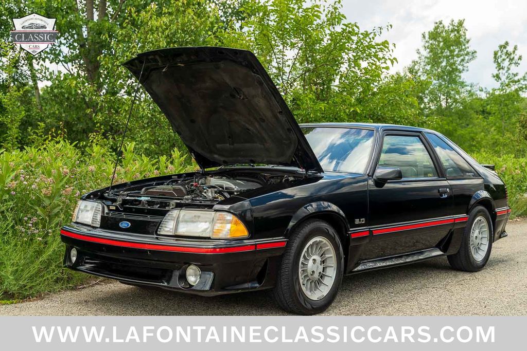 1987 Ford Mustang 64