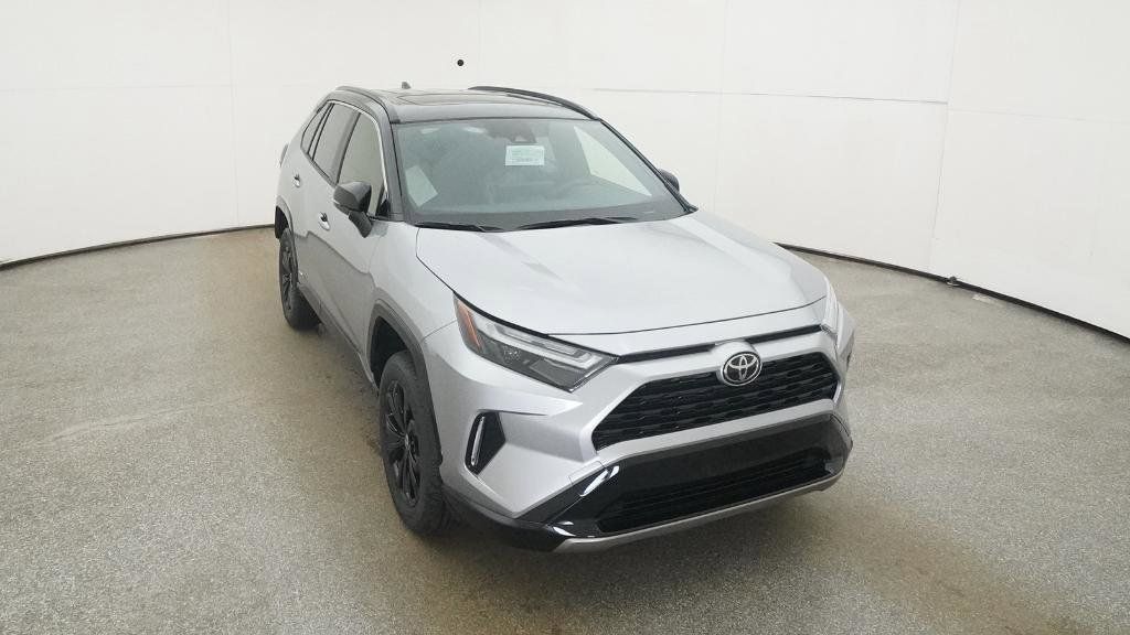 Thumbnail: 2025 Toyota RAV4 - 20
