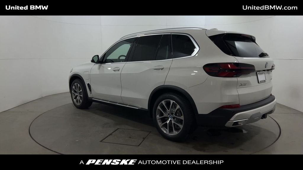 2025 BMW X5 xDrive50e 6