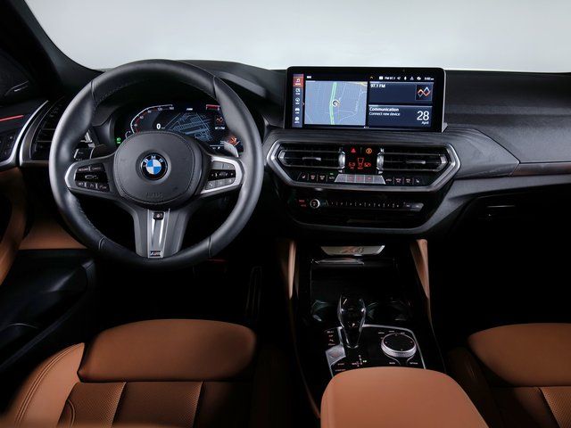 Used 2025 Gray BMW xDrive30i image 11